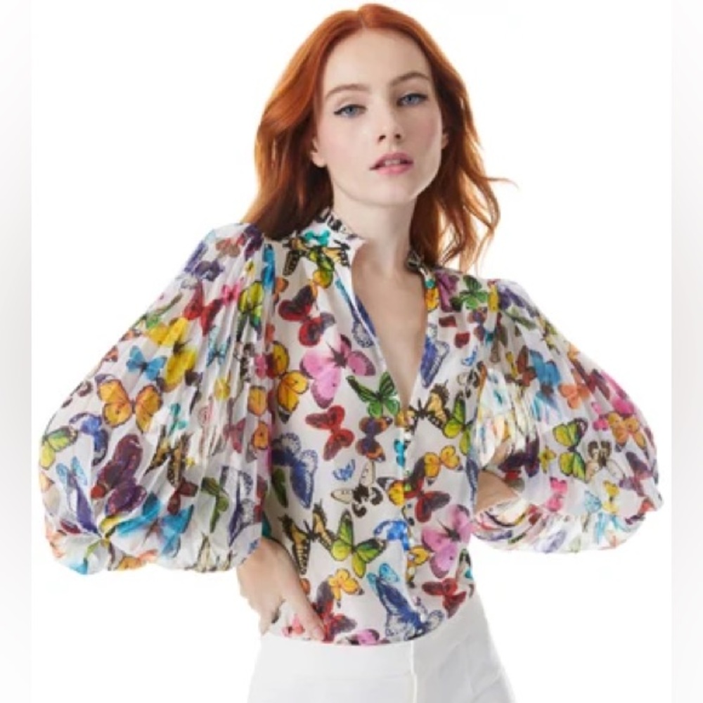 Alice + Olivia NWT Ilan Smocked Sleeve Button Front Blouse- XS, 0, 2